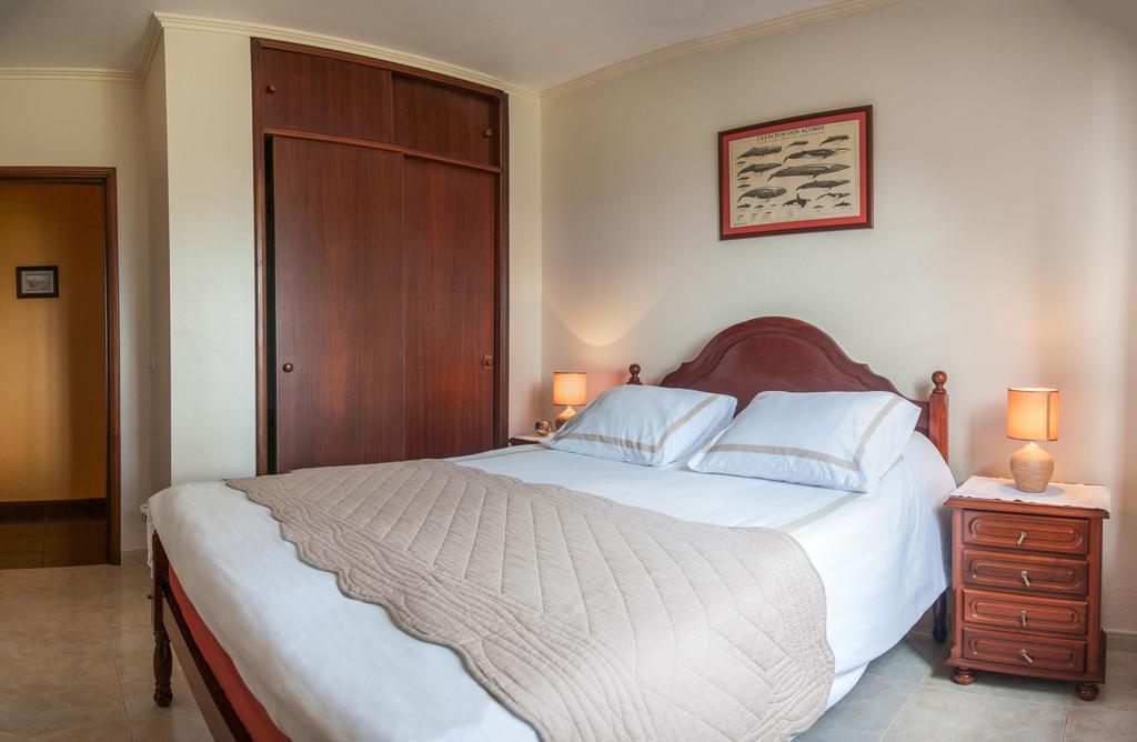 Bed and Breakfast Vila Belgica Horta  Pokoj fotografie